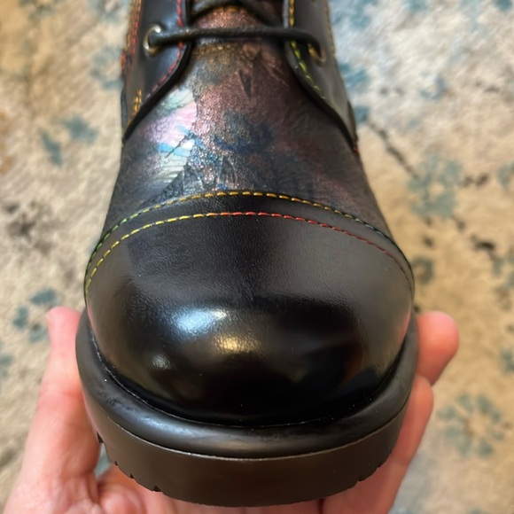 L'Artiste Stylista Floral Lace-Up Heeled Leather Boots - Picture 6 of 17